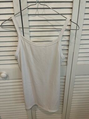 Women’s White Ribbed Tank - Sleek Scoop Neck Camisole